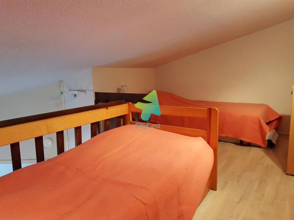 Apt T2 mezzanine avec terrasse.
