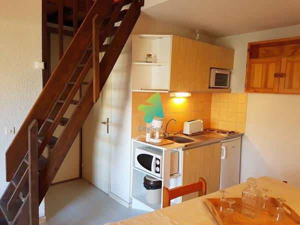 Apt T2 mezzanine avec terrasse.