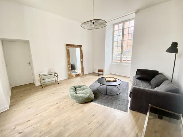 T2 MEUBLE - 9 RUE DE BRIORD - NANTES