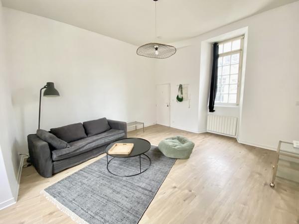 T2 MEUBLE - 9 RUE DE BRIORD - NANTES