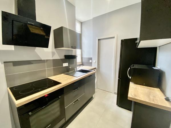 T2 MEUBLE - 9 RUE DE BRIORD - NANTES