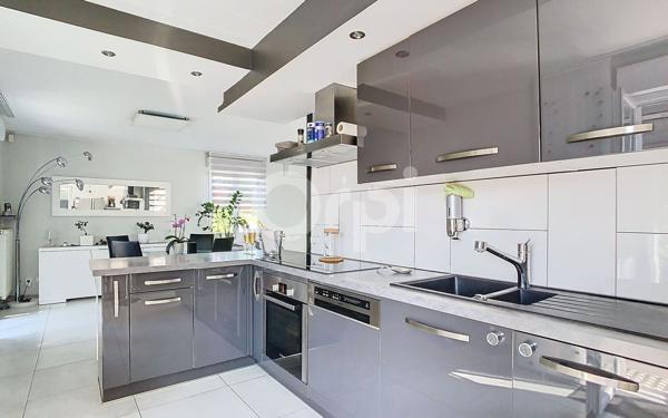 Maison à vendre    5 pièces •  Battenheim