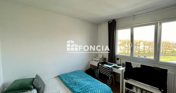 Location Appartement 4 pièces 74 m² - Saint-étienne-du-rouvray 76800