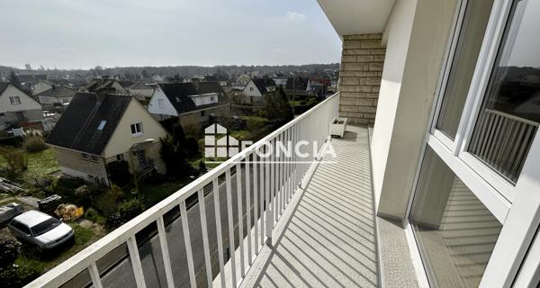 Location Appartement 4 pièces 74 m² - Saint-étienne-du-rouvray 76800