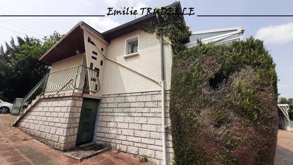 Dpt Sarthe (72), à vendre SAINT CALAIS maison P3, 1/2 chambres, terrain clos 483 m² et sous-sol