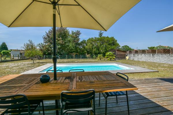 Biganos (33380) Villa 3 chambres + 1 bureau sur un terrain de 1 047 m2 avec pisc