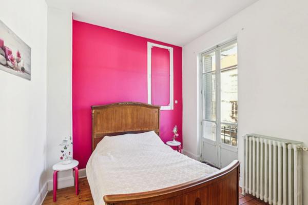 VICHY (03200) - MAISON DE VILLE À ÉTAGE - QUARTIER CALME - JARDIN