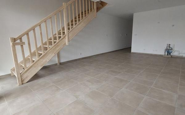 Appartement à louer    3 pièces • 66 m2 Villefranche-sur-Saône