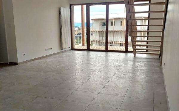 Appartement à louer    3 pièces • 66 m2 Villefranche-sur-Saône