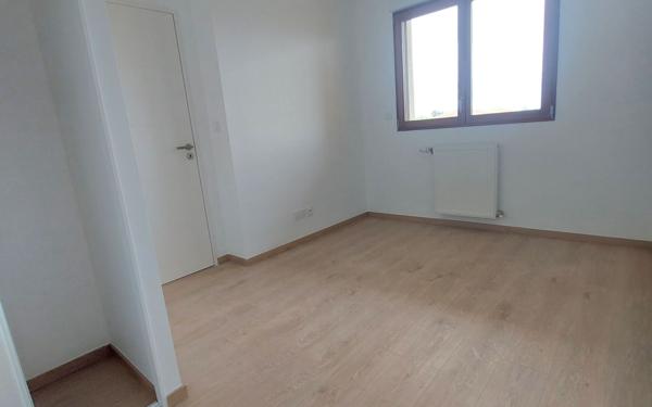 Appartement à louer    3 pièces • 66 m2 Villefranche-sur-Saône