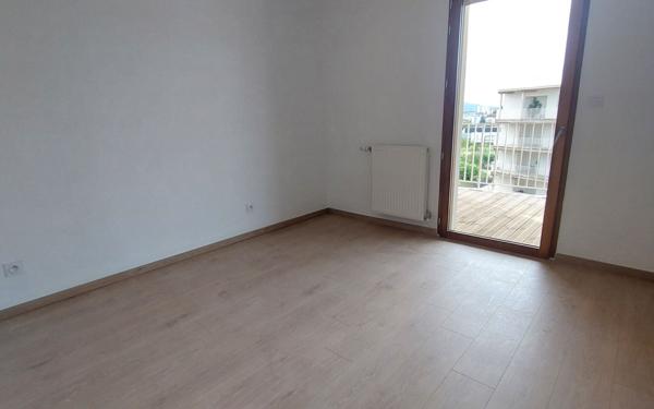Appartement à louer    3 pièces • 66 m2 Villefranche-sur-Saône