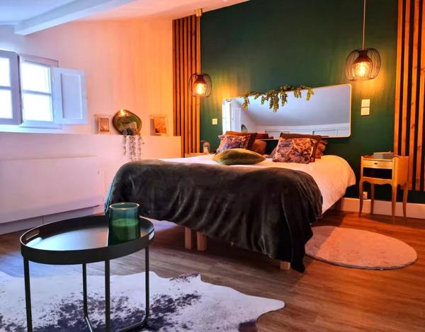 Charme et tranquillité au dernier étage, en plein centre de Bordeaux