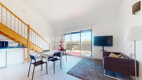 A VENDRE APPARTEMENT 3 PIÈCES DERNIER ÉTAGE AVEC TERRASSE PLEIN SUD-OUEST À CHILLY-MAZARIN