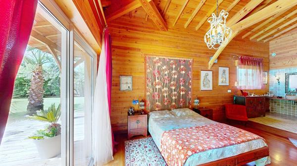 Propriété 202 m² avec parc de 4800 m², piscine et double garage