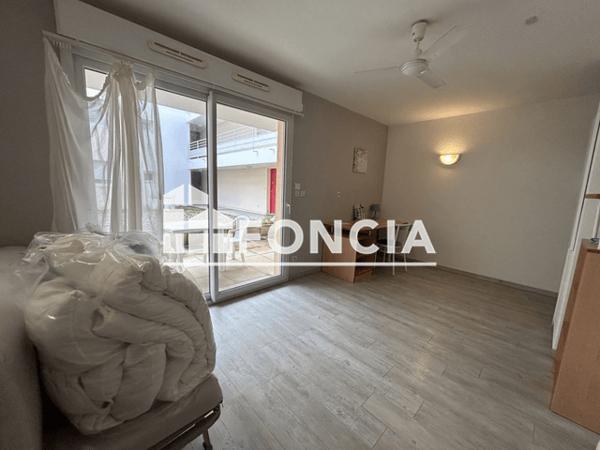 Location Studio meublé 21.94 m² - 4 RUE DE LA SOLE La Rochelle 17000