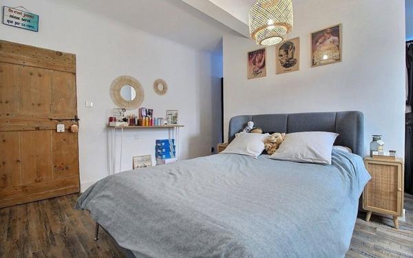 Maison à vendre    5 pièces •  Carpentras