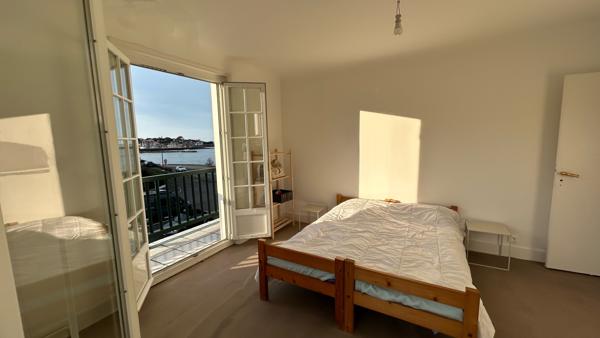 Appartement
                                                                                                                                                                                                                                                                                                                        4 pièce(s)                                                                                                                                                                                                          3 chambre(s)                                                                                                                                                                                                          82.6  m²