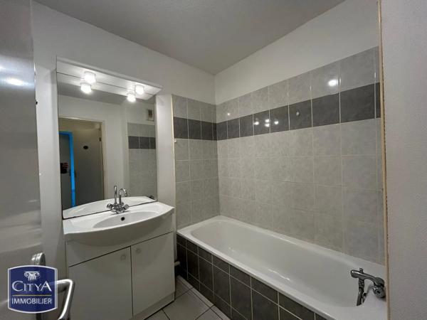 Appartement à vendre 2 pièces 48.2m² Saint-Jean-d'Angély (17400)