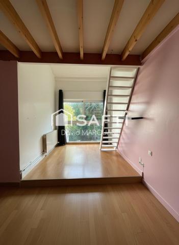 Maison familiale spacieuse avec jardin et garage