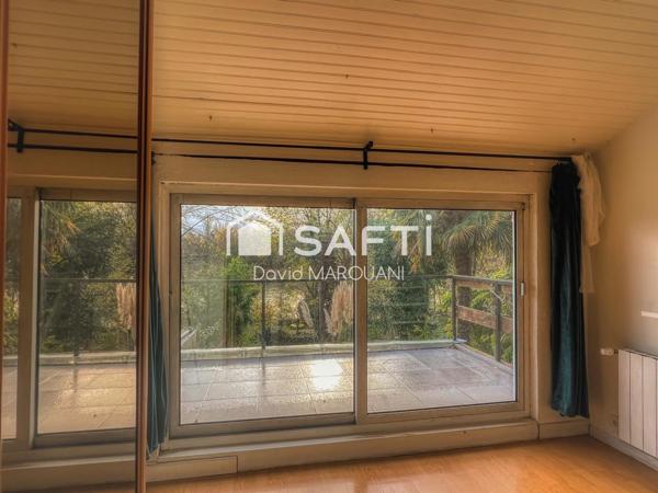 Maison familiale spacieuse avec jardin et garage