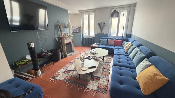 Maison 11 pièces 279.07 m2