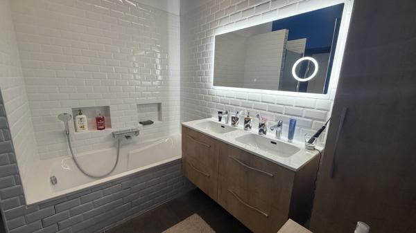 Maison 11 pièces 279.07 m2