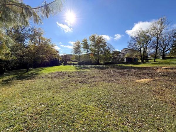 Vente Terrain 1200 m2 à Saint-Victor-de-Morestel