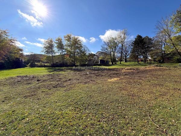 Vente Terrain 1200 m2 à Saint-Victor-de-Morestel