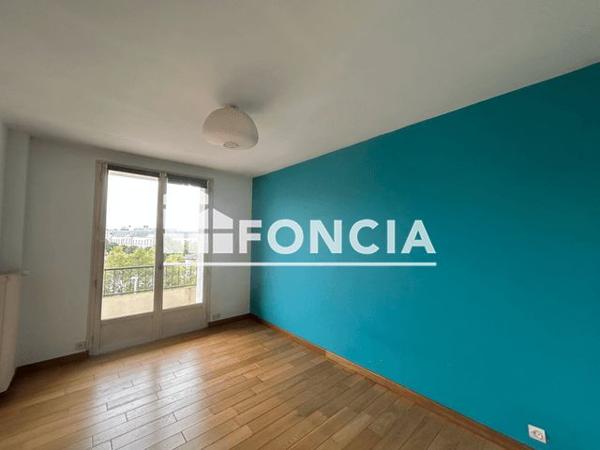 Location Appartement 4 pièces 78.48 m² - 65-67 ET 69 RUE MAINDRON Cholet 49300