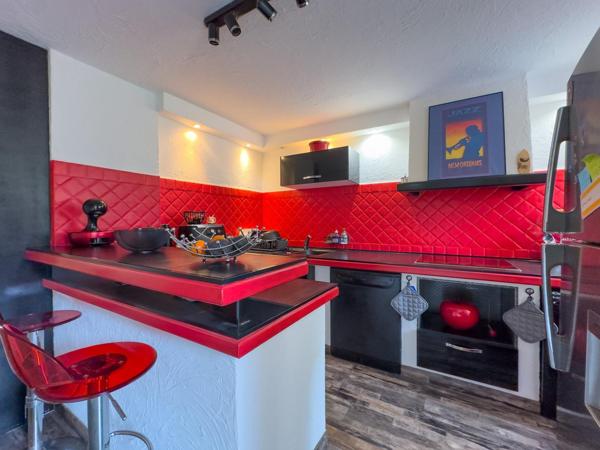Grand appartement 85m2+2 caves+Balcons
