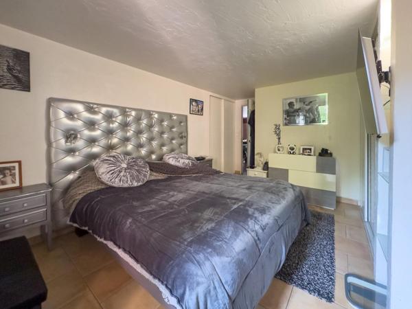 Grand appartement 85m2+2 caves+Balcons