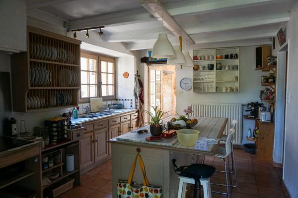 Charmant ensemble immobilier du XVIIIe siècle niché au coeur de la vallée du Bandiat.