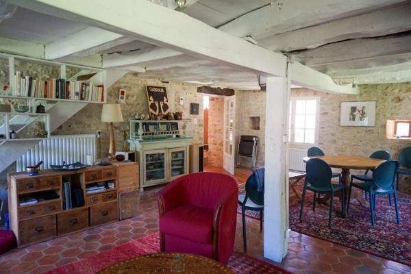 Charmant ensemble immobilier du XVIIIe siècle niché au coeur de la vallée du Bandiat.