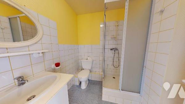 MAISON CENTRE LES PIEUX