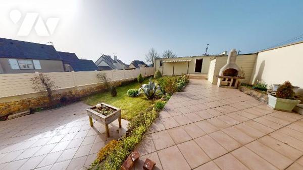 MAISON CENTRE LES PIEUX