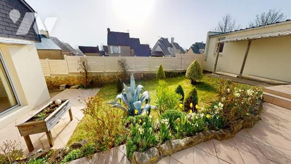 MAISON CENTRE LES PIEUX