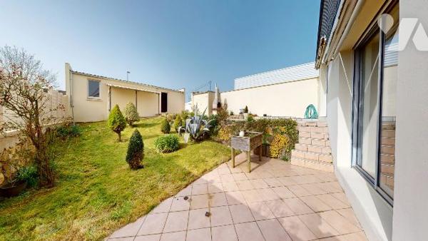 MAISON CENTRE LES PIEUX