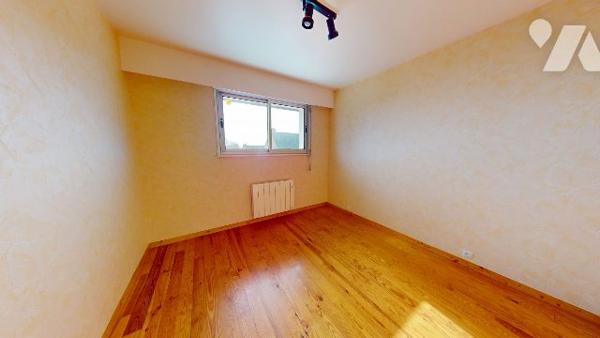 MAISON CENTRE LES PIEUX