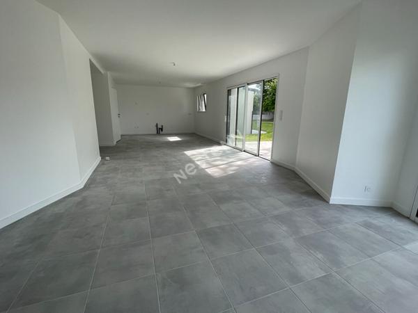 Maison contemporaine a vendre a Elven - 5 chambres et jardin ! Bretagne Sud / Morbihan