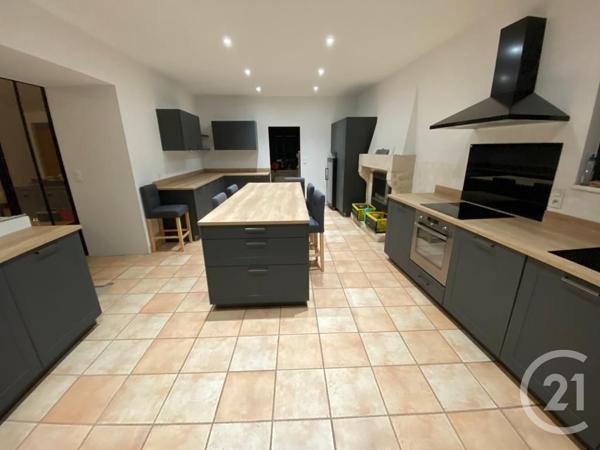 Maison à vendre  7 pièces - 235 m2 MOUTIERS SUR LE LAY - 85