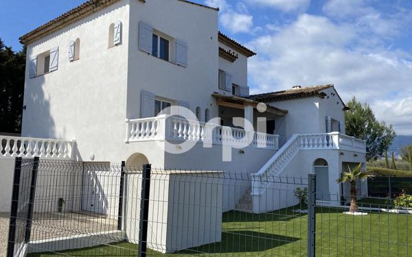 Appartement à vendre    3 pièces • 94,40 m2 La Roquette-sur-Siagne