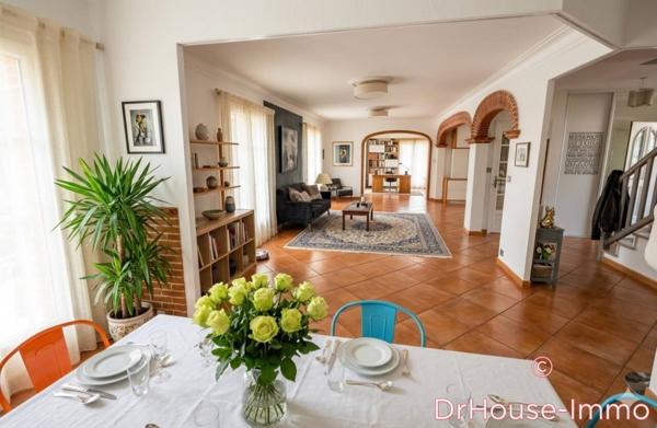 Maison à vendre 8 pièces de 272 m²