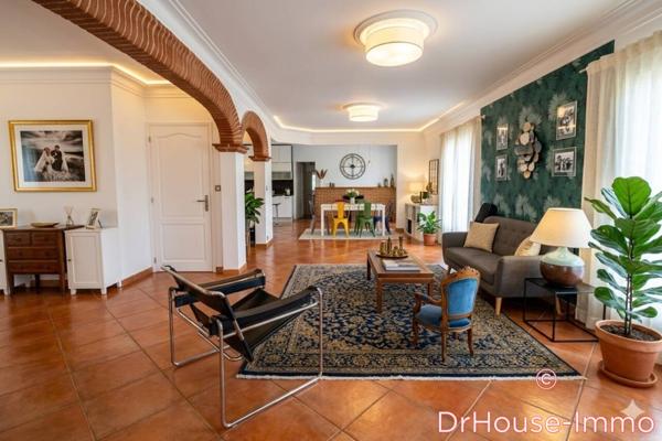 Maison à vendre 8 pièces de 272 m²