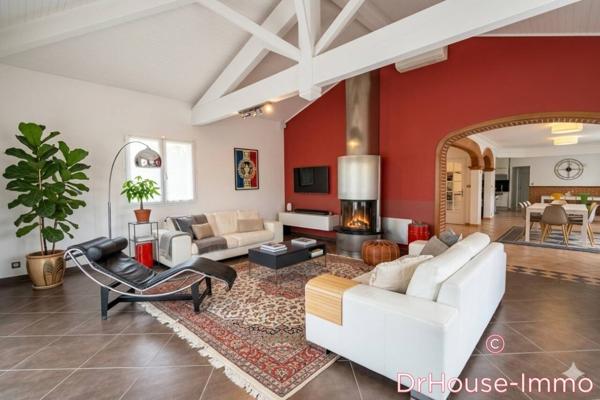 Maison à vendre 8 pièces de 272 m²