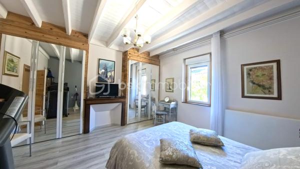 Corps de ferme de 330 m²