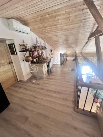 Corps de ferme de 330 m²