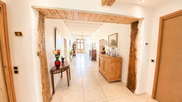 Corps de ferme de 330 m²