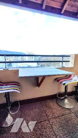 T5 DUPLEX en dernier étage