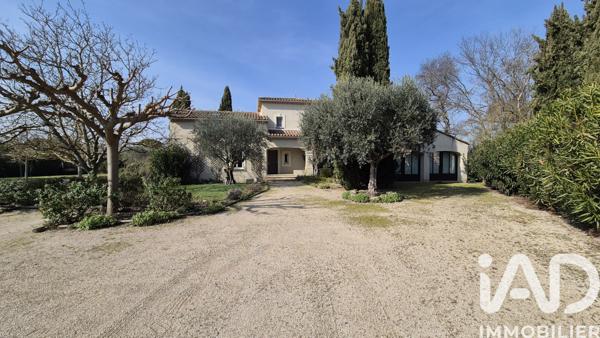 Maison à vendre 7 pièces 218 m² L'Isle-sur-la-Sorgue