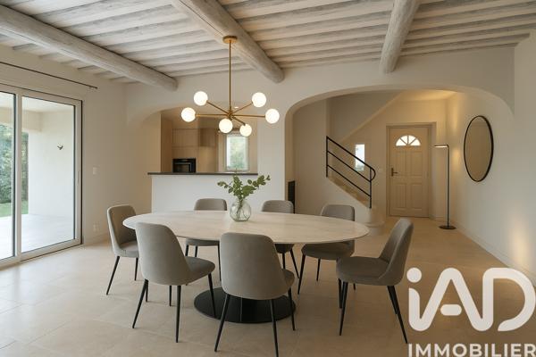 Maison à vendre 7 pièces 218 m² L'Isle-sur-la-Sorgue